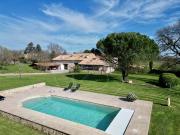 Maison 11 pièces 366 m²