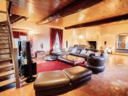 Maison 11 pièces 368 m²