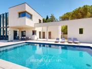 Maison 11 pièces 389 m²