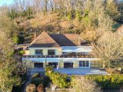 Maison 11 pièces 393 m²