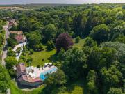 Maison 11 pièces 394 m²