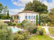 Maison 11 pièces 440 m²