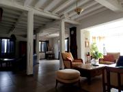 Maison 11 pièces 480 m²