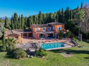 Maison 11 pièces 561 m²