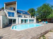 Maison 12 pièces 239 m²