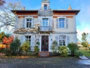 Maison 12 pièces 240 m² Maison 12 pièces 240 m²