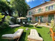 Maison 12 pièces 260 m² Maison 12 pièces 260 m²