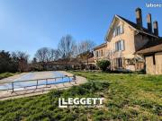 Maison 12 pièces 282 m² Maison 12 pièces 282 m²