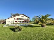 Maison 12 pièces 311 m²