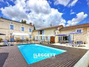 Maison 12 pièces 320 m² Maison 12 pièces 320 m²