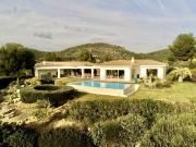 Maison 12 pièces 330 m²