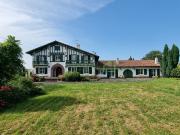 Maison 12 pièces 330 m²