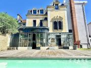 Maison 12 pièces 352 m²