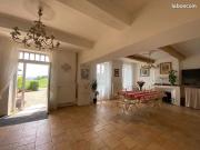 Maison 12 pièces 373 m²