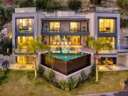 Maison 12 pièces 485 m²