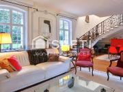 Maison 12 pièces 489 m²