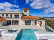 Maison 12 pièces 890 m²