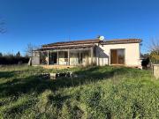 Maison 130 m². Terrain 3 000 m². Garage 50 m². Commerces...