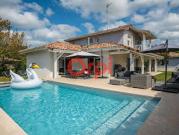 Maison avec piscine et terrasse