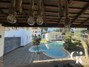 Maison 13 pièces 330 m²