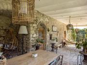 Maison 13 pièces 354 m²