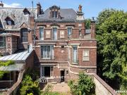 Maison 13 pièces 367 m²