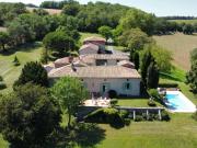 Maison 13 pièces 480 m²