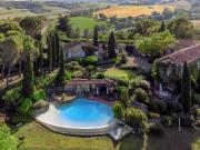 Maison 14 pièces 557 m²