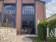 Maison 14 pièces 750 m²