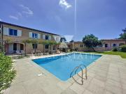 Maison 15 pièces 454 m²