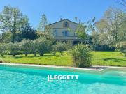Maison 13 pièces 470 m²