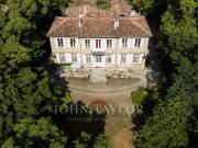 Maison 15 pièces 525 m²