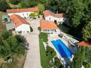 Maison 15 pièces 540 m²