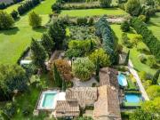 Maison 16 pièces 483 m²