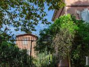 Maison avec piscine et jardin