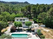 Maison 17 pièces 356 m²