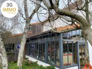 Maison en bord de mer avec jardin