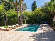Maison avec piscine en bord de mer