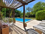 Maison avec piscine et jardin