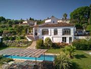 Maison avec piscine et jardin