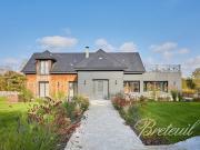 Maison contemporaine avec jardin et terrasse