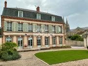 Maison 18 pièces 331 m²