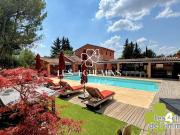 Maison 195 m2 Chateauneuf le Rouge