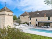 Maison avec piscine et jardin