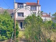 Maison 11 pièces 196 m²