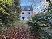 Maison en bord de mer avec jardin