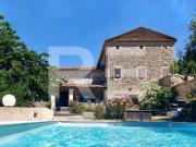 Maison 19 pièces 486 m²