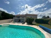 Maison 1 pièce 163 m²