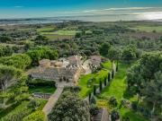 Maison 20 pièces 660 m²