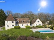 Maison 20 pièces 671 m²